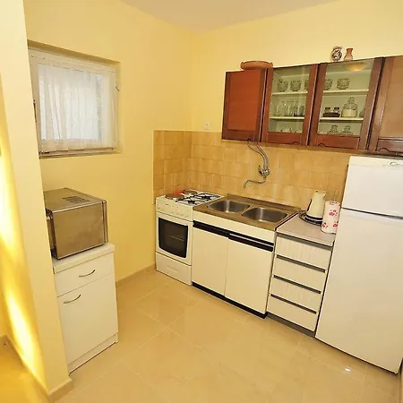 5802b Apartment
